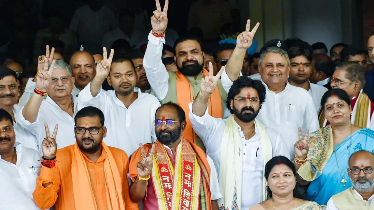 Bihar Politics: पवन सिंह बने MLC, निशांत कुमार समेत सभी 10 उम्मीदवार निर्विरोध निर्वाचित
