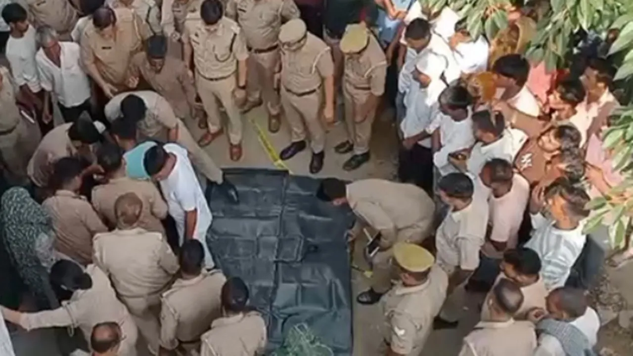 Moradabad Crime News : मुरादाबाद में दिनदहाड़े गोली मारकर युवक की हत्या, इलाके में दहशत