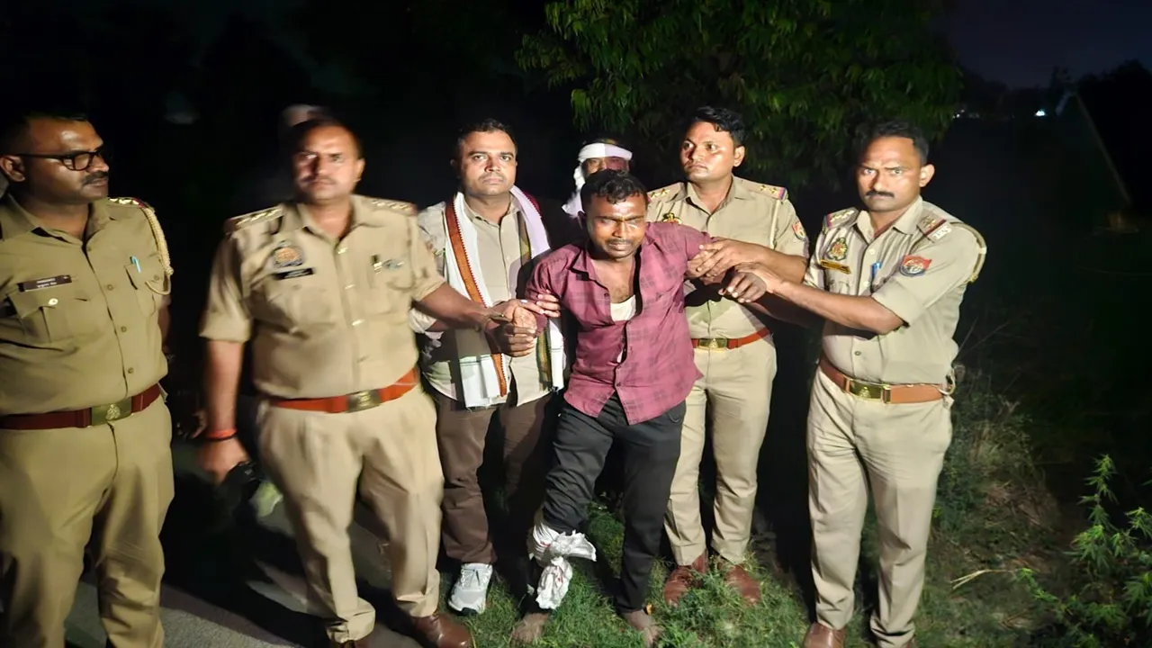 Gonda News : वाहन चेकिंग के दौरान मुठभेड़, तीन चोर गिरफ्तार, एक के पैर में लगी गोली