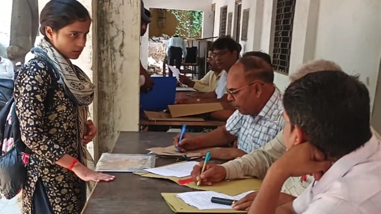 Barabanki News : तकनीकी अनुदेशकों के 33 पदों पर भर्ती प्रक्रिया तेज, अभ्यर्थियों ने कराई काउंसिलिंग