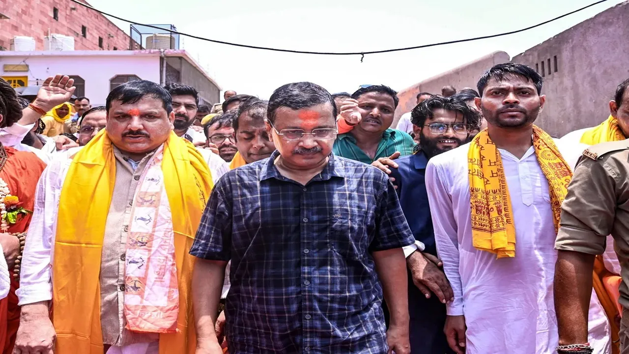 अयोध्या पहुंचे केजरीवाल, राम मंदिर दान मामले की एफआईआर को बताया 'दिखावा' कहा- बड़े लोगों को बचाया जा रहा