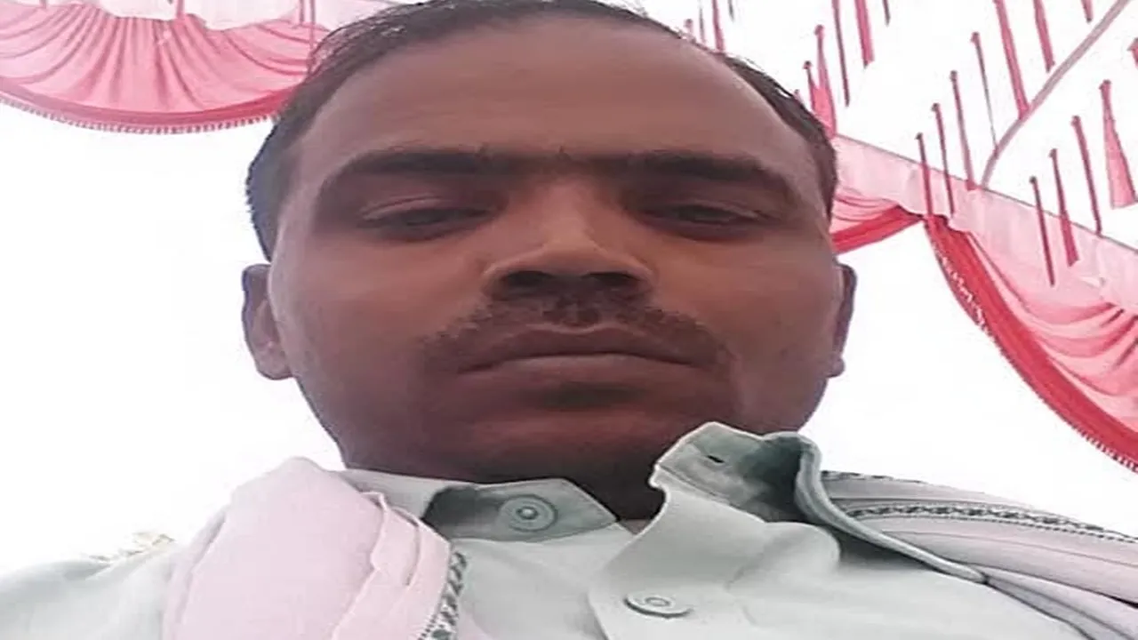 Barabanki News : झाड़-फूंक के दौरान व्यक्ति की मौत, जीभ काटने का आरोप; कथित तांत्रिक फरार, पत्नी और बेटा हिरासत में