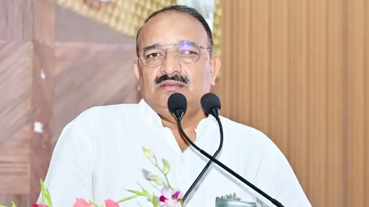 Bahraich News : मंत्री दिनेश सिंह ने राहुल गांधी को बताया एक्‍सीडेंटल सांसद, कहा- देश उन्हें गंभीरता से नहीं लेता