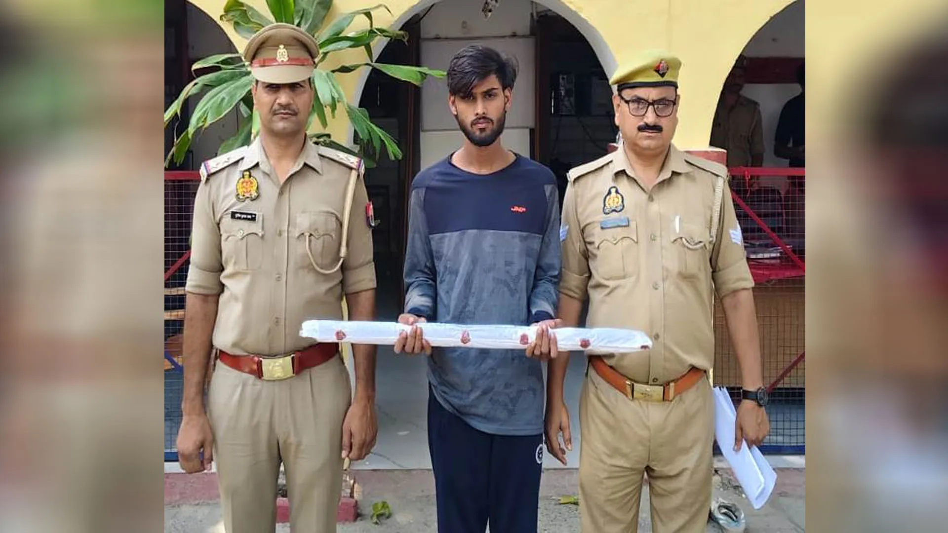 Pilibhit News: व्यापारी हत्याकांड...आठवां आरोपी गिरफ्तार, चेकिंग में चढ़ा हत्थे, लोहे की पाइप भी बरामद