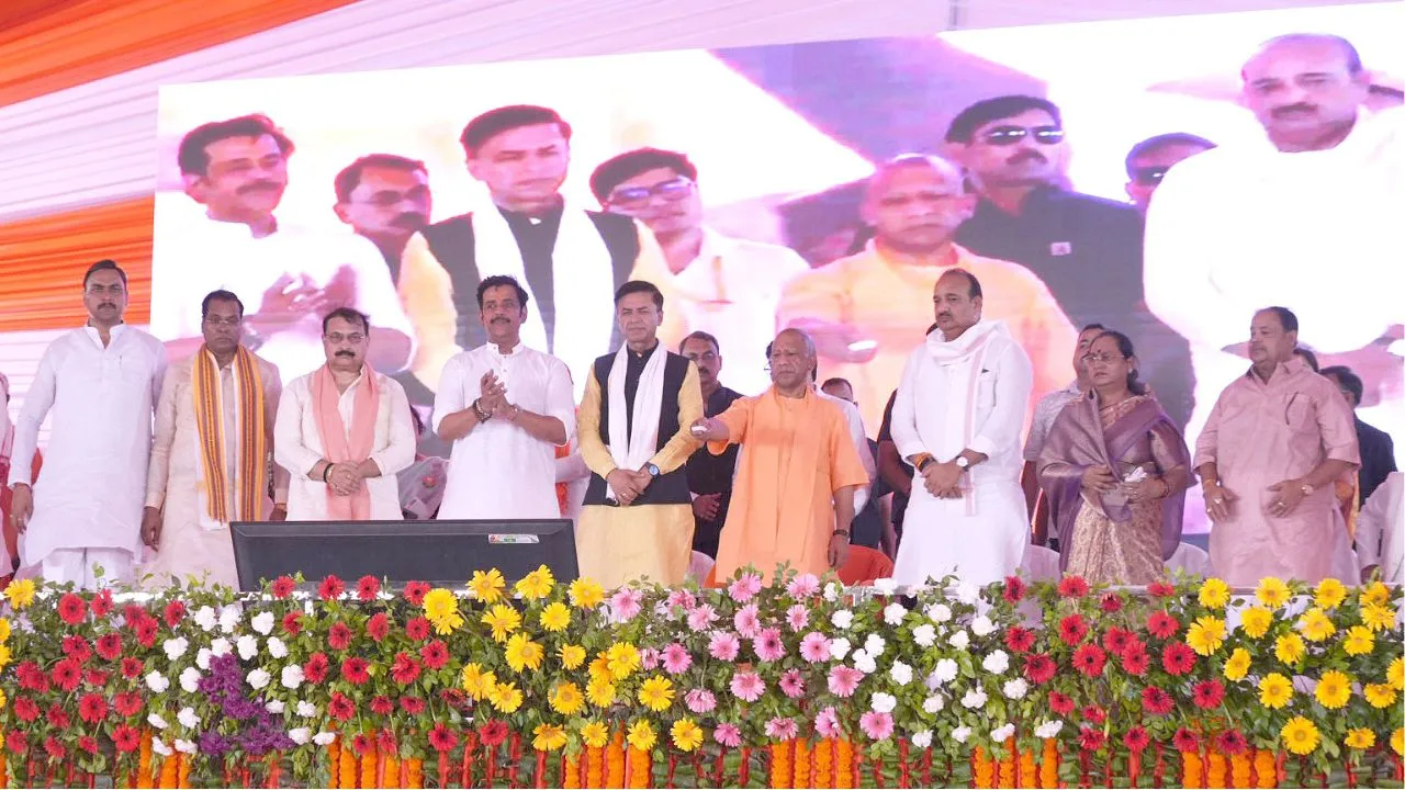 UP News  : कुशीनगर का फाजिलनगर होगा अब पावागढ़, सीएम योगी ने किया नाम बदलने का ऐलान 