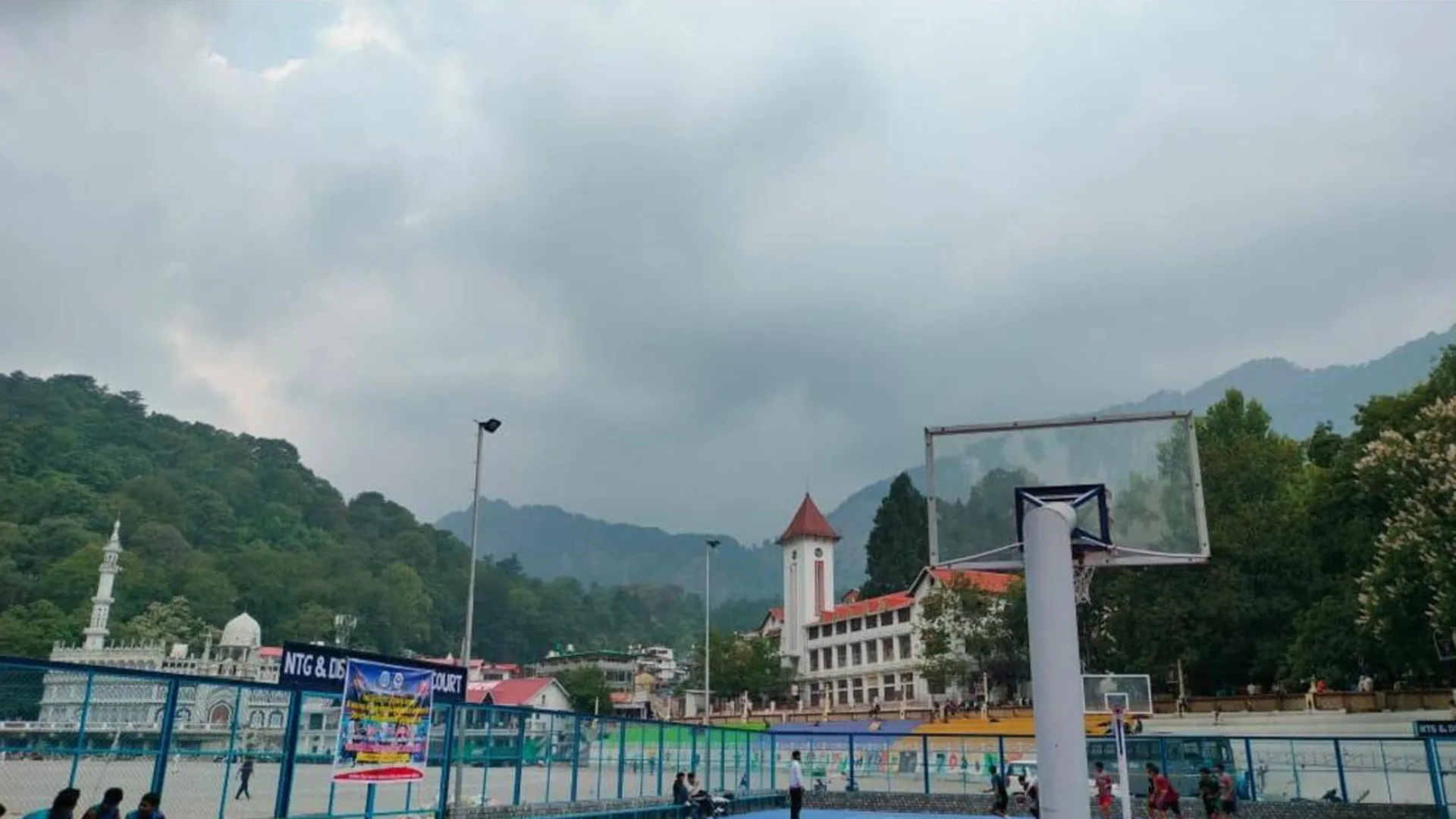 Uttrakhand News: मानसून से पहले फिर से सक्रिय होगा प्री-मानसून, नैनीताल में बारिश होने के बनेंगे आसार
