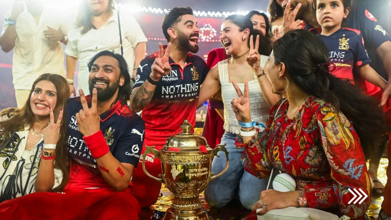 RCB Champion: कोहली ने खोला लगातार दूसरी बार आईपीएल ट्रॉफी जीतने का सीक्रेट, बताई आखिर क्या है टीम की असली ताकत?