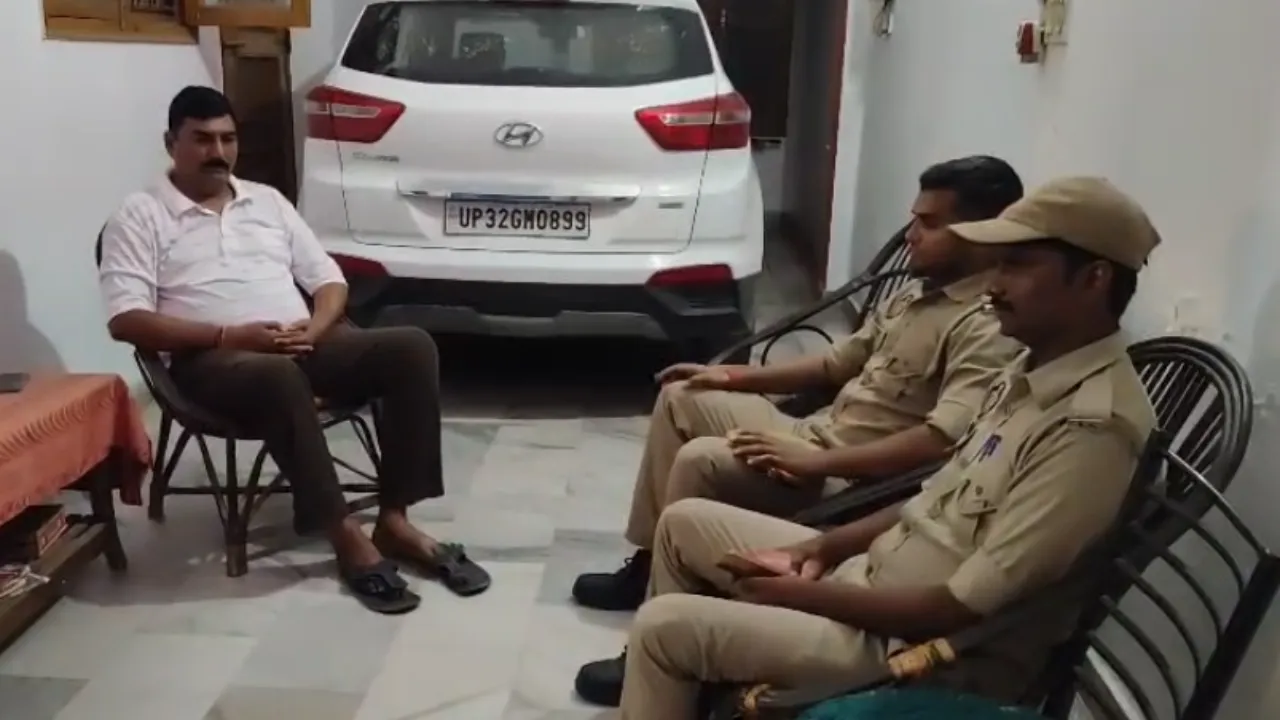 राम मंदिर चढ़ावा विवाद: अयोध्या रवाना होने से पहले कांग्रेस नेताओं को पुलिस ने किया हाउस अरेस्ट, लोकतांत्रिक अधिकारों के हनन का लगाया आरोप, देखें Video