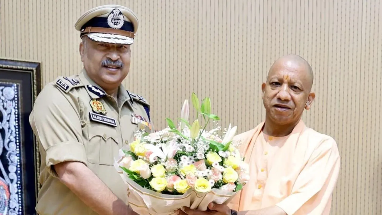 UP News : अपराधी जिस भाषा में बात करता, यूपी पुलिस उसी भाषा में जवाब देती-डीजीपी राजीव कृष्णा 