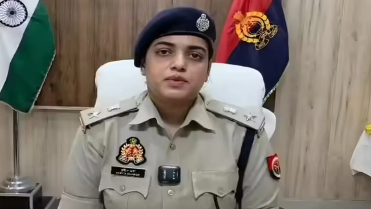 Badaun: 4 साल की मासूम बच्ची पर दरिंदगी... ताजिया जुलूस की भीड़ में किडनैप, मक्के के खेत में खून से लथपथ हालत में मिली
