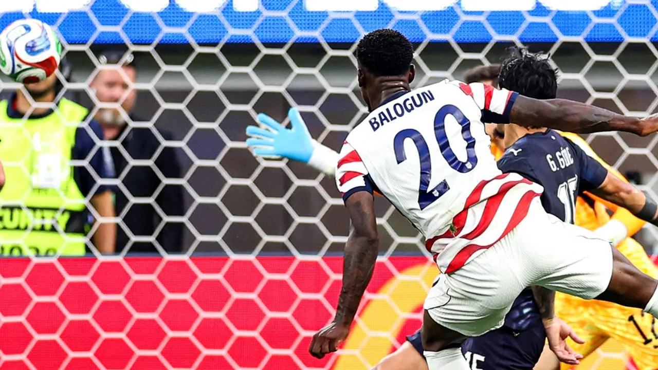 MUSKAN DIXIT - America vs Paraguay Football Cup