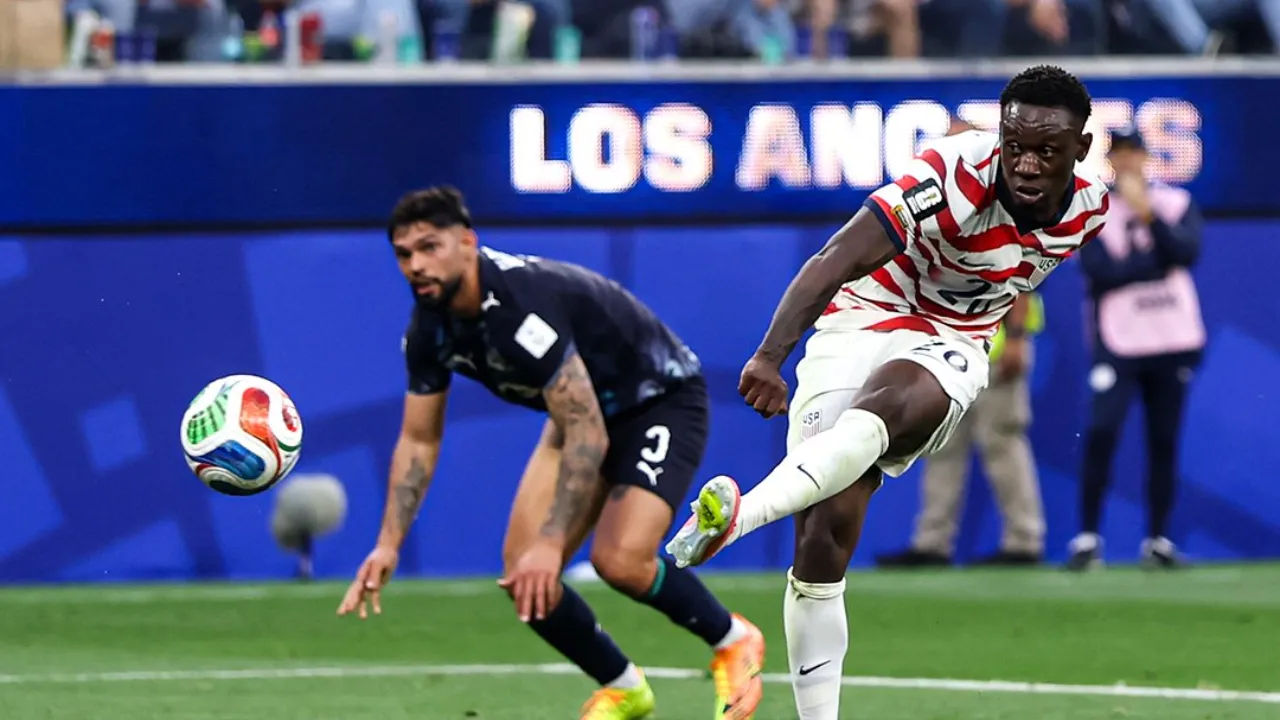 MUSKAN DIXIT - America vs Paraguay Football Cup