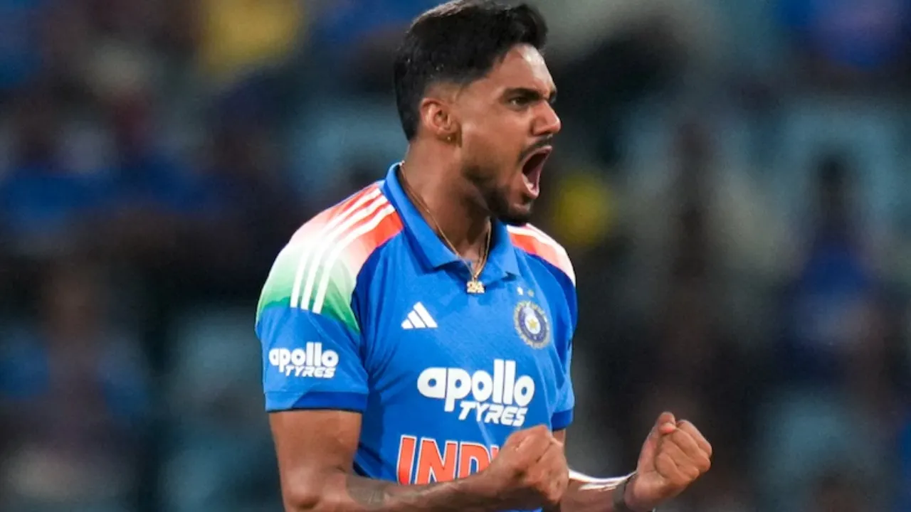 टीम इंडिया में आते ही कहर बरपाते नजर आए गुरनूर बराड़, IPL में नहीं मिला मौका तो ड्रेसिंग रूम बना दी पाठशाला