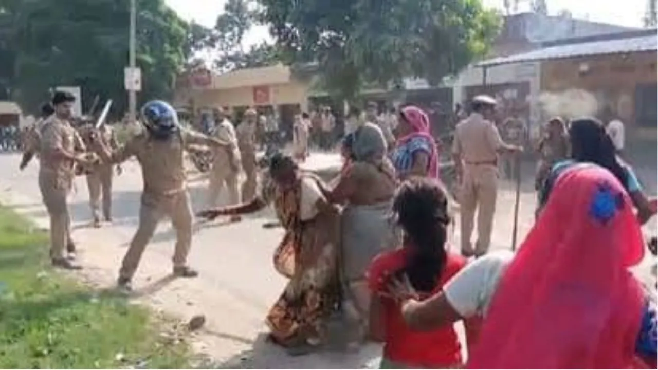 Shahjahanpur News : शाहजहांपुर में दुष्कर्म के आरोपी के हाफ एनकाउंटर पर बवाल, भड़के ग्रामीणों ने चांदपुर पुलिस चौकी घेरी-पथराव 