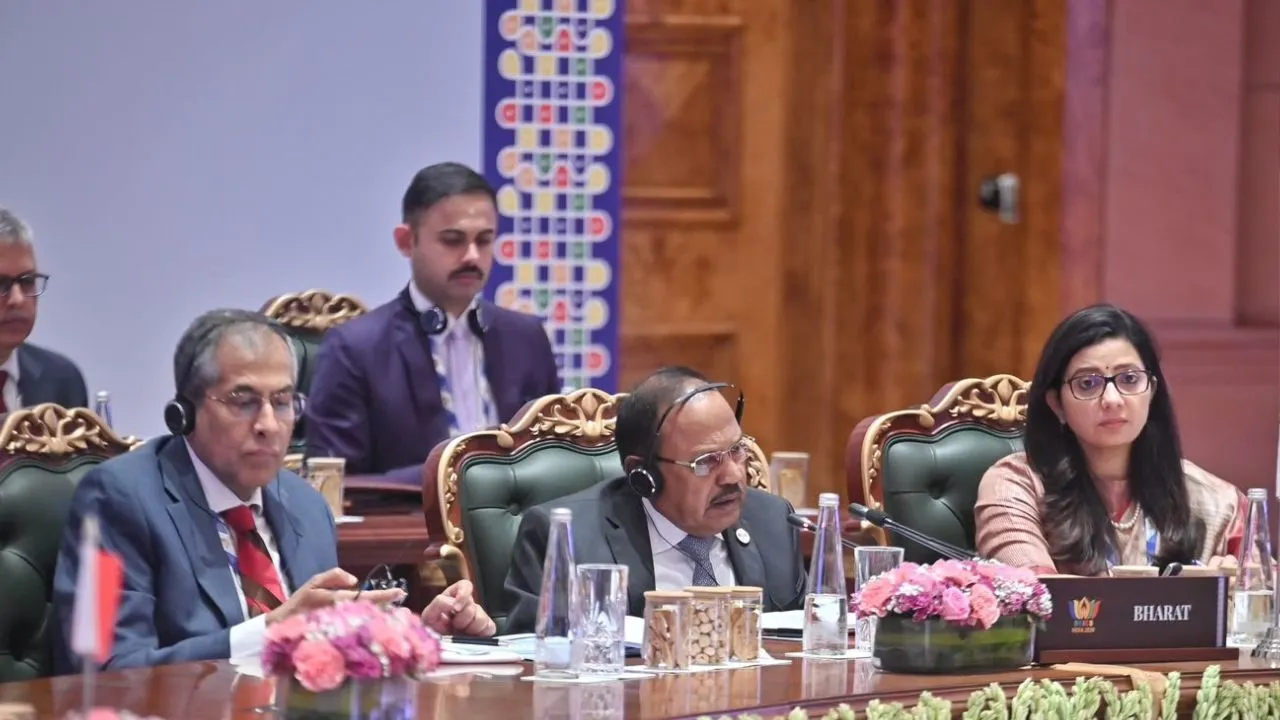  BRICS Summit : अजीत डोभाल बोले- 'होर्मुज जलडमरूमध्य का खुलना स्वागत योग्य कदम, ऊर्जा सुरक्षा में मिलेगी मदद'