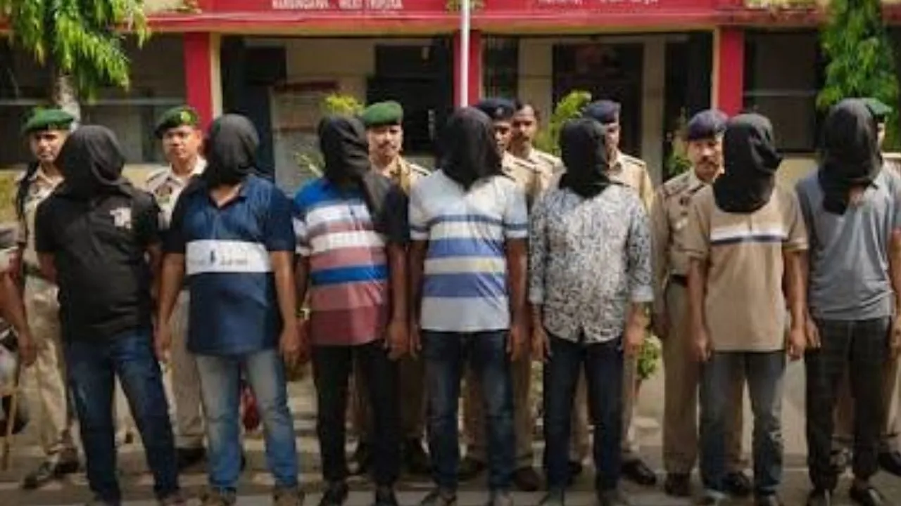 त्रिपुरा में 8 बांग्लादेशी नागरिक गिरफ्तार,  बड़ी साजिश की आशंका; पूछताछ में हुआ चौंकाने वाला खुलासा