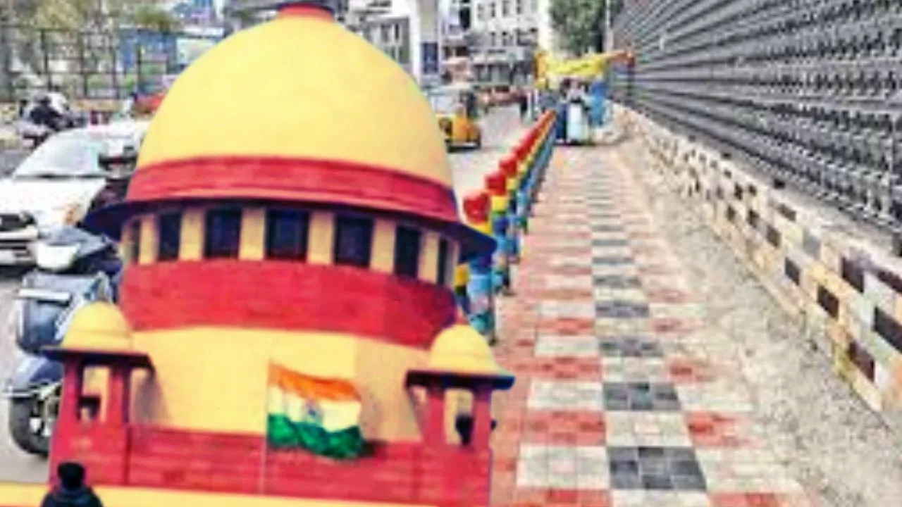 फुटपाथ पर पैदल चलने 'मौलिक अधिकार', पिता की याचिका पर SC का ऐतिहासिक फैसला