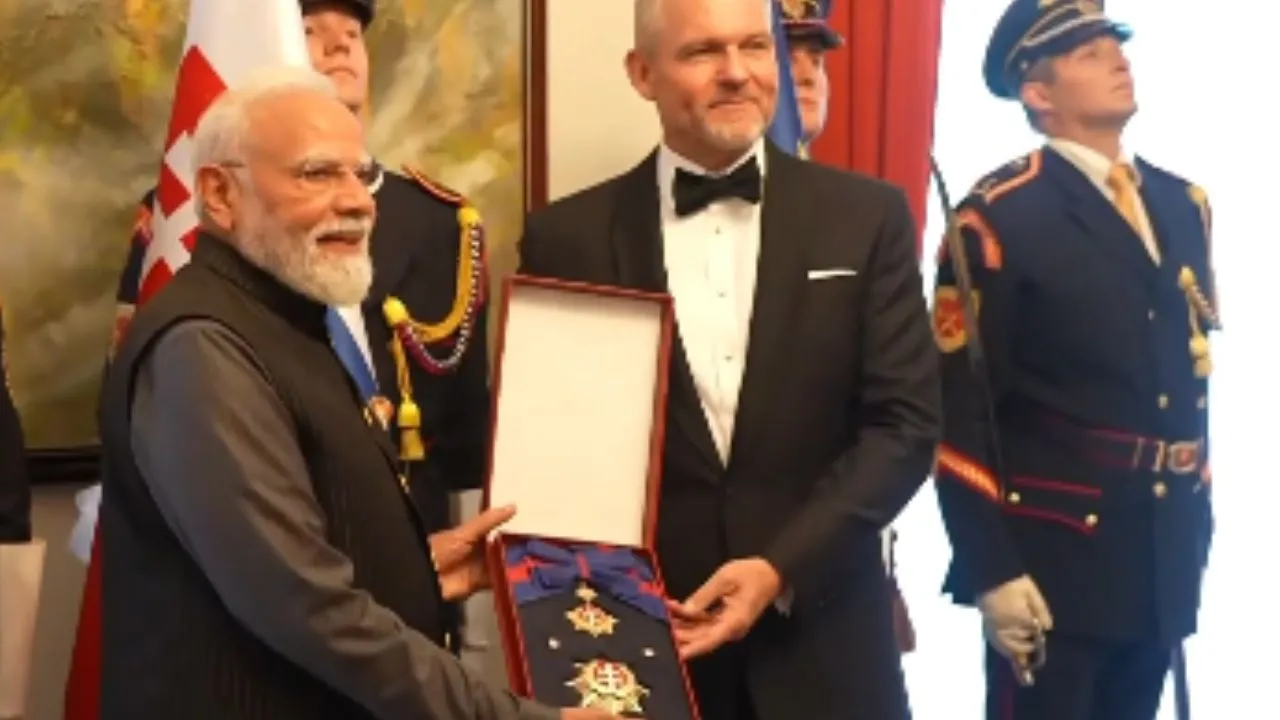 PM Modi को मिला स्लोवाकिया का सर्वोच्च राजकीय सम्मान,  UNSC में भारत की स्थायी सदस्यता का भी किया समर्थन ; सीएम योगी ने बताया गर्व का पल 