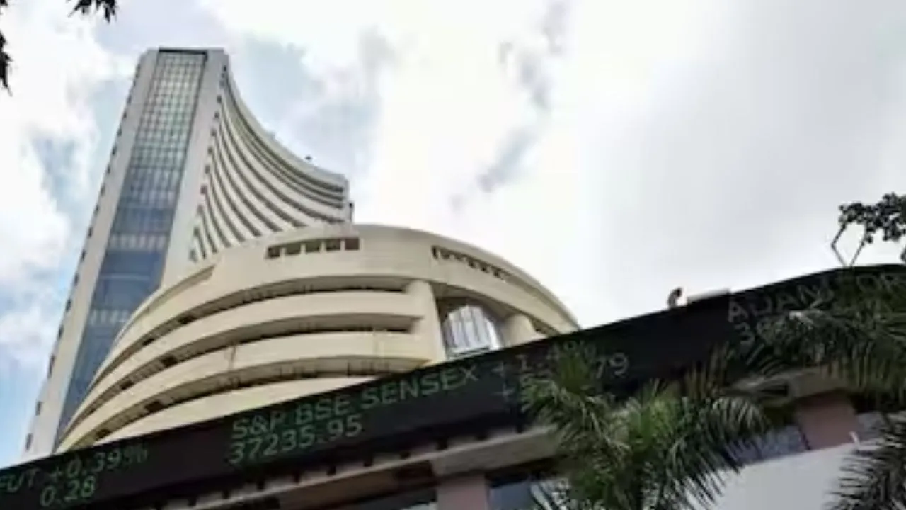 Stock Market Today :  अमेरिकी ईरान वार्ता को लेकर शेयर बाजार में हाहाकार, सेंसेक्स, निफ्टी में भारी गिरावट; मुनाफावसूली के चलते इन सेक्टर को नुकसान