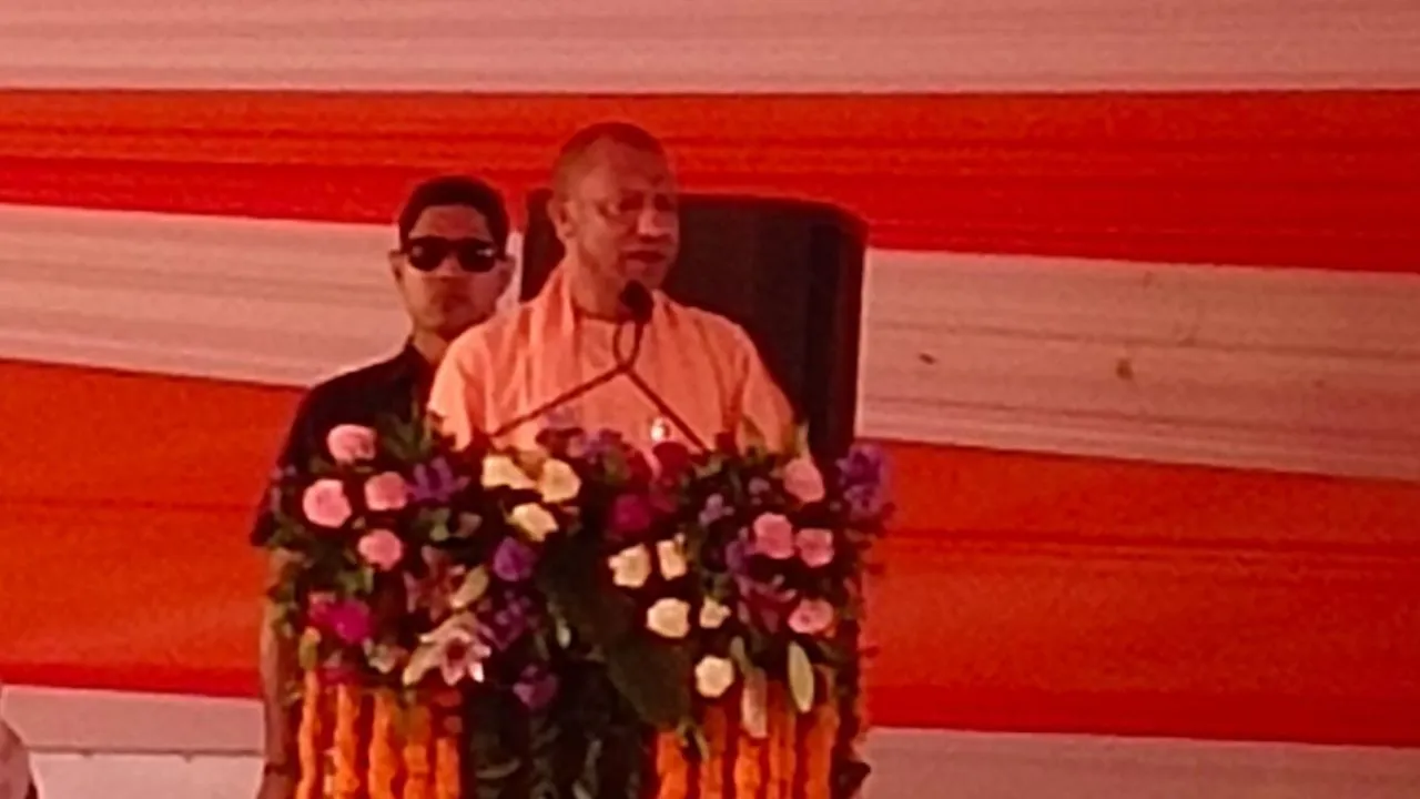 रामपुर को 777 करोड़ की सौगात,  सीएम योगी ने किया 102 विकास परियोजनाओं का लोकार्पण और शिलान्यास