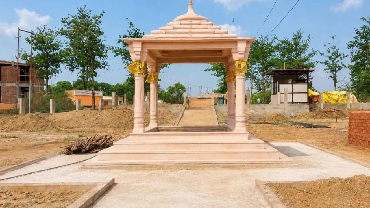 चित्रकूट में तेजी से बन रहा श्रीराम वाटिका ईको पार्क,  श्रद्धालुओं को मिलेगा प्रकृति और आध्यात्मिकता का अनूठा संगम