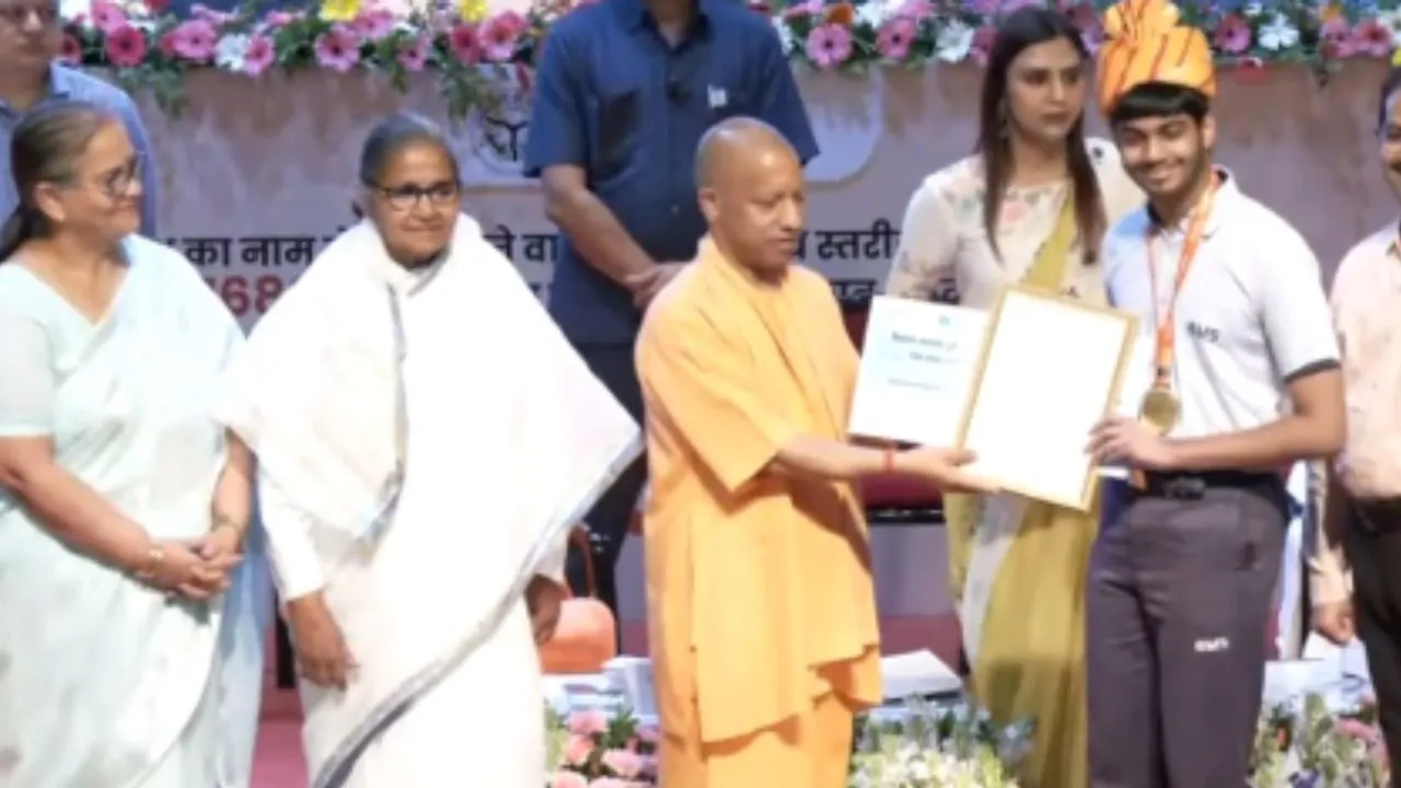 UP's meritorious students honored in Lucknow