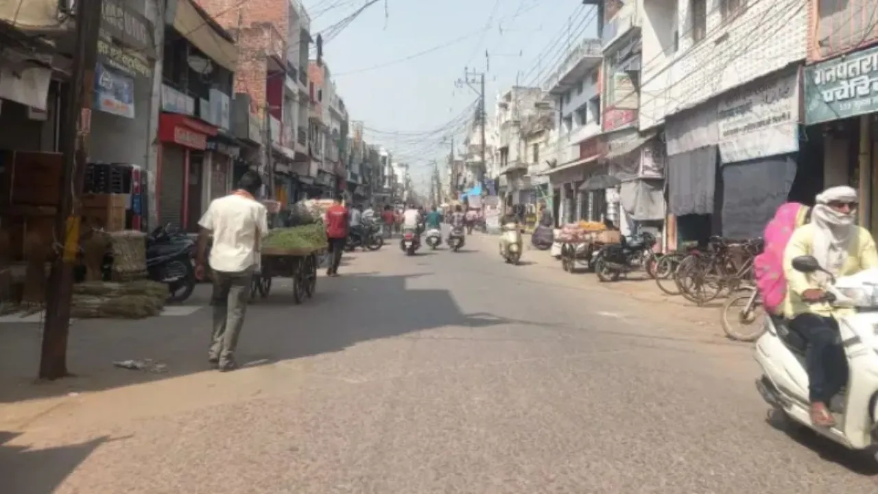अयोध्या में होम-स्टे बिजनेस ठप और बाजारों से पर्यटक गायब, रिकॉर्ड तोड़ गर्मी से घटे श्रद्धालु