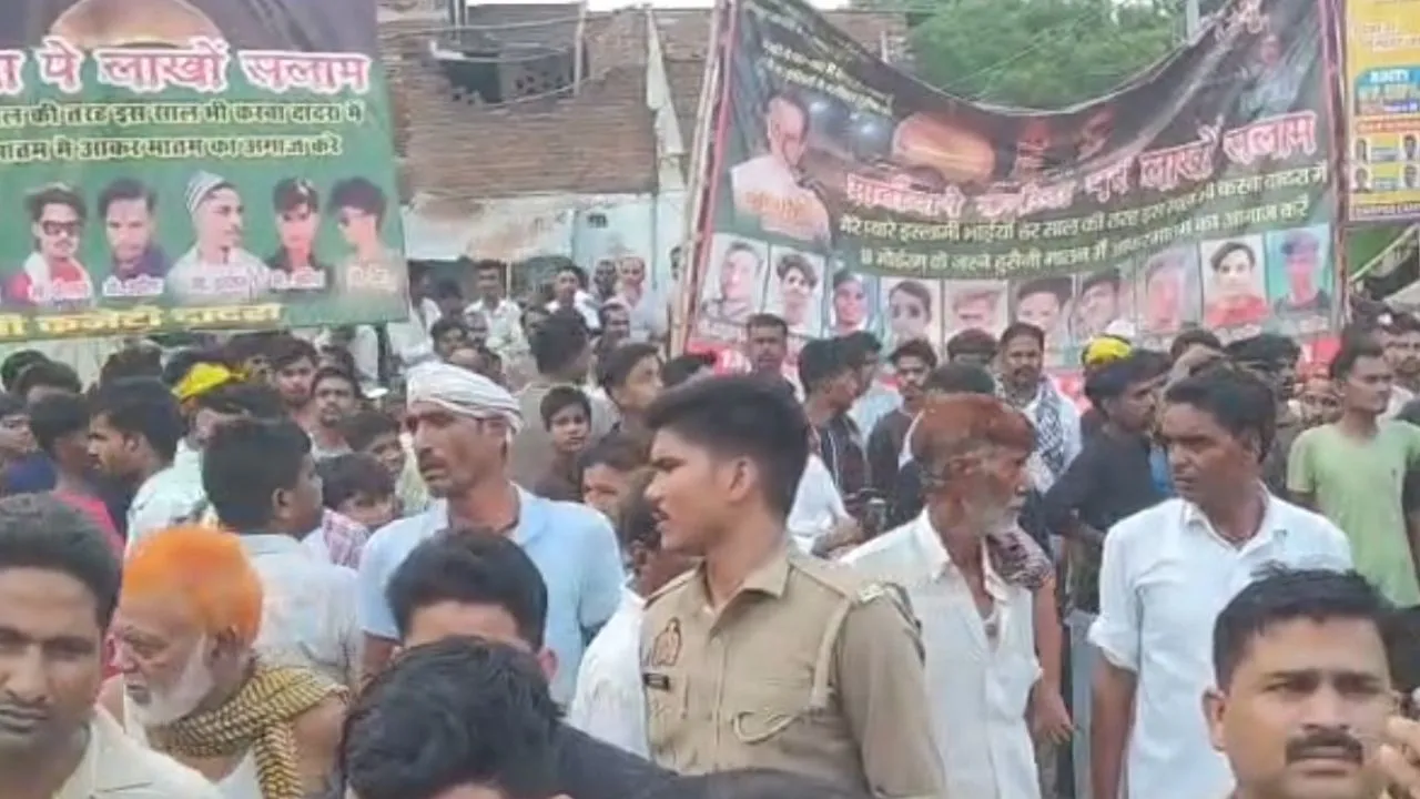 बाराबंकी :  मुहर्रम जुलूस के दौरान रामलीला ग्राउंड में विवाद, पुलिस-प्रशासन की सूझबूझ से टला तनाव