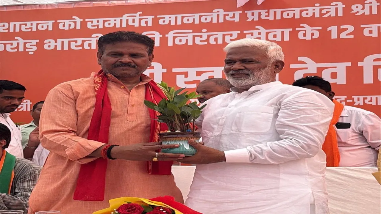 प्रयागराज में स्वतंत्र देव सिंह (1)