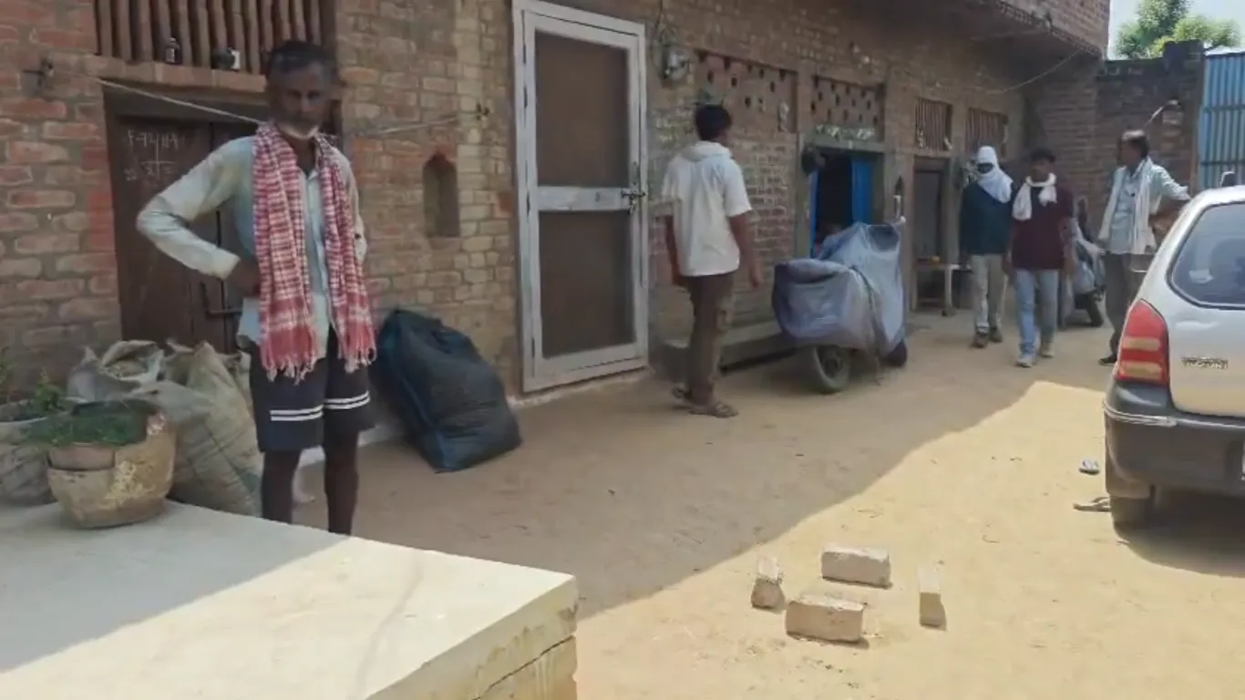फतेहपुर में पिता ने गोली मारकर की बेटे की हत्या बहू भी गंभीर घायल