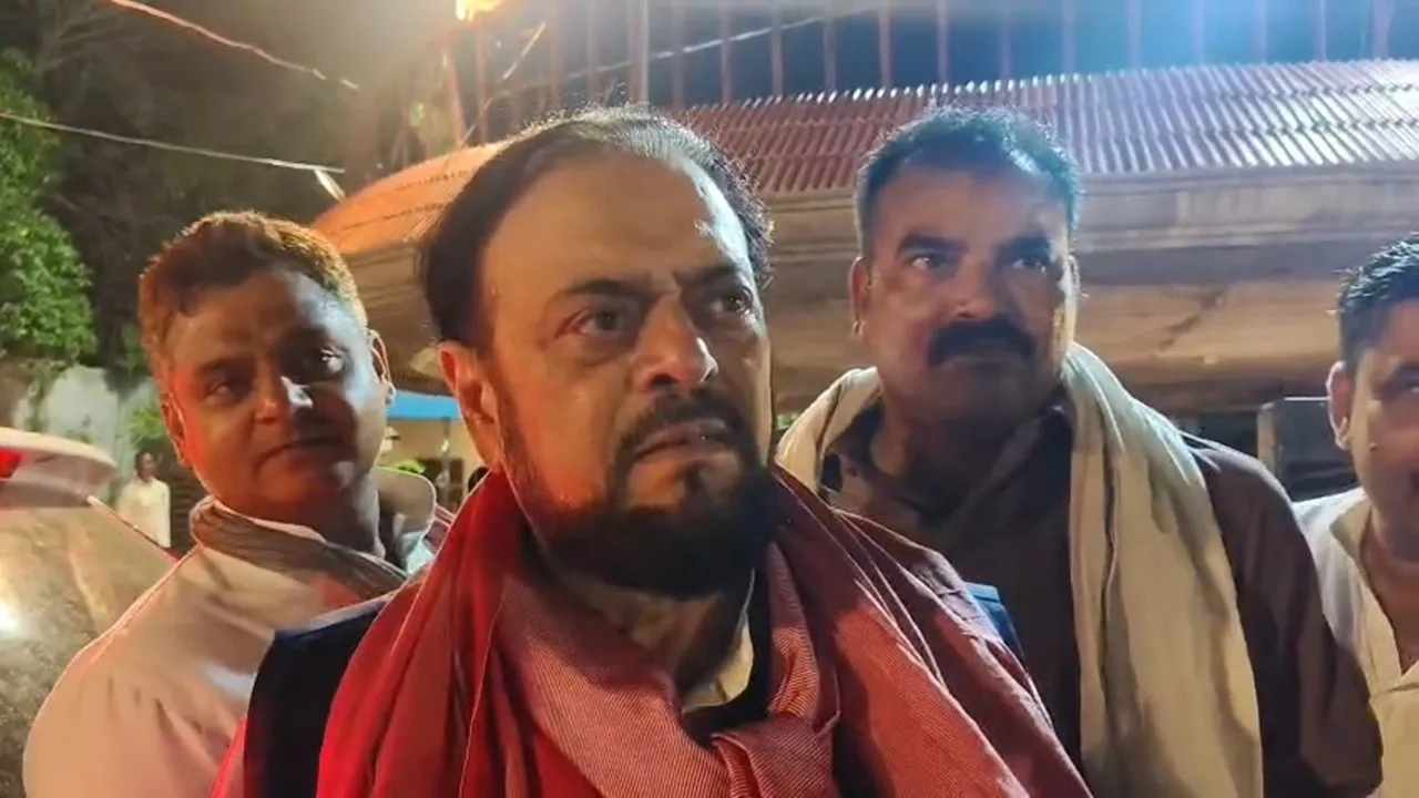 Barabanki News : बाराबंकी में बोले अबू आसिम आजमी- यह लड़ने का नहीं, संविधान बचाने के लिए एकजुट होने का समय