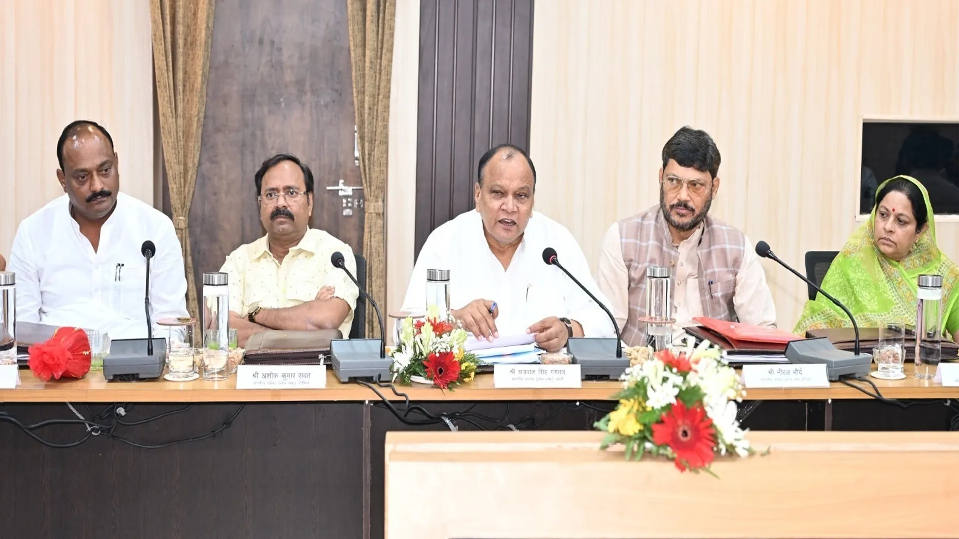 Bareilly News : नई ट्रेनें, स्टापेज,ओवरब्रिज, यात्री सुविधाओं के विस्तार की मांग