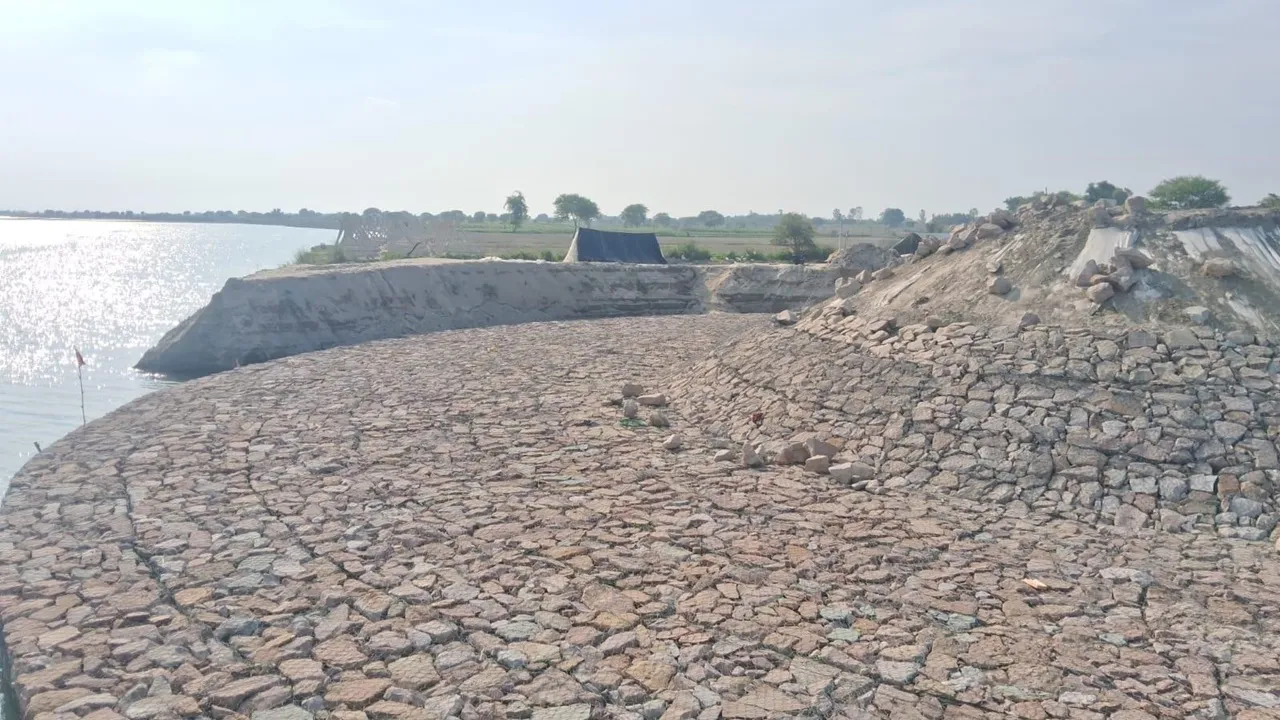 Gonda News : बिना बारिश बढ़ने लगा सरयू का जलस्तर, जुलाई अंत तक बाढ़ की आशंका
