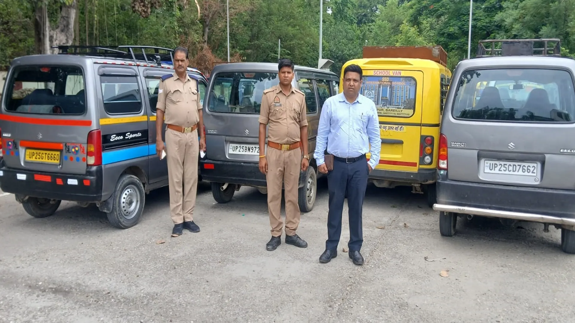 Bareilly News : 29 स्कूली वाहनों के चालान, 14 सीज