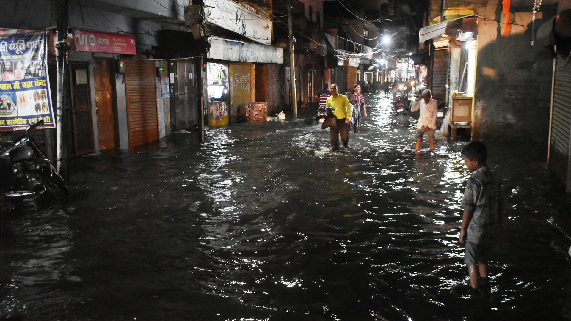 Bareilly News : झमाझम बारिश से शहर तरबतर... उमस भरी गर्मी से राहत