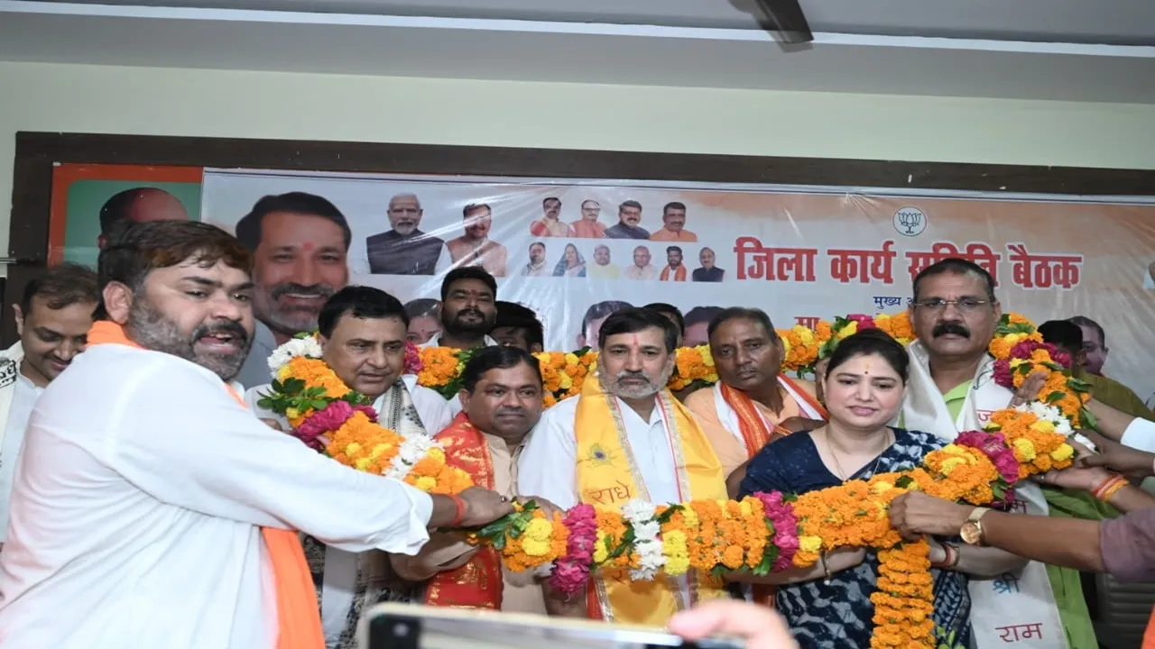 Barabanki News : अवधेश द्विवेदी बोले- भाजपा केवल चुनावी मशीन नहीं, राष्ट्र निर्माण का माध्यम