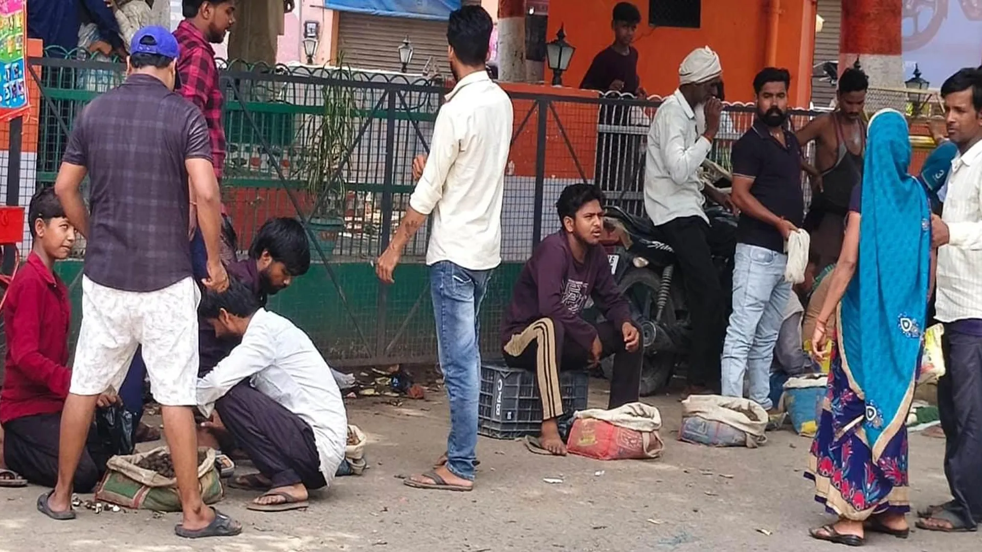 Pilibhit News : PTR की ये कैसी मानसून गश्त..जंगल से निकलकर बाजार पहुंचा कटरुआ..800 रुपये किलो तक बिक रहा!