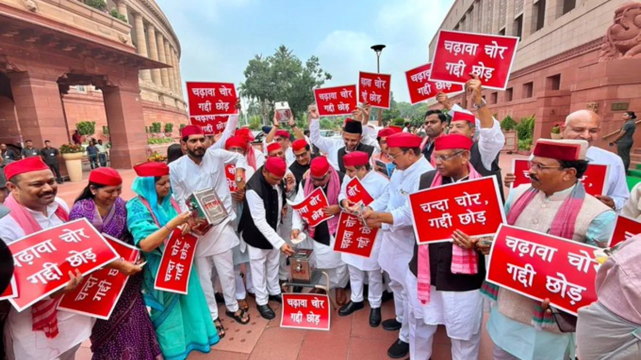 ''BJP ने श्रद्धा में की सेंधमारी'', राम मंदिर चढ़ावा चोरी मामले में अखिलेश यादव का बड़ा हमला