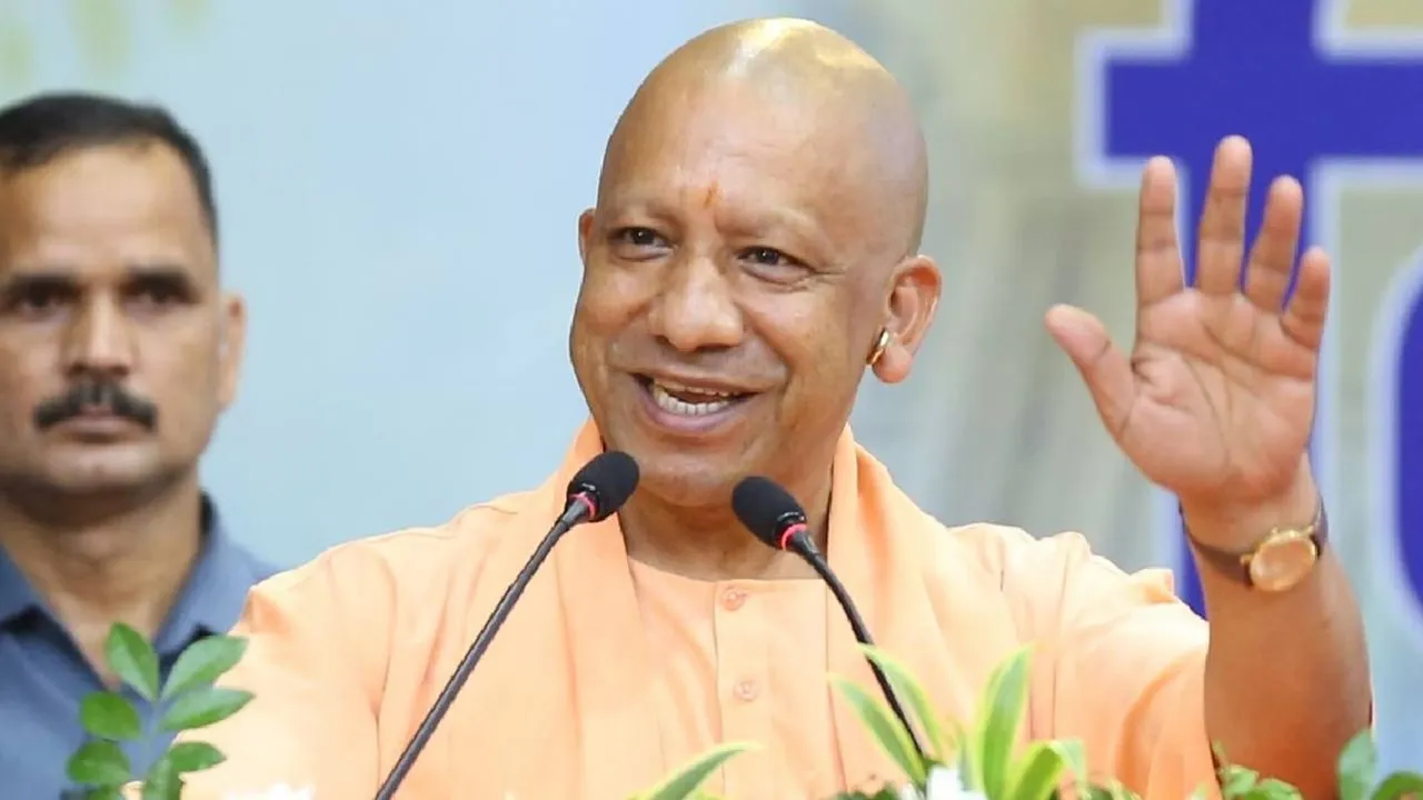 योगी सरकार का बड़ा फैसला : UP के 75 जिला पंचायत अध्यक्ष बने प्रशासक, चुनाव तक संभालेंगे जिम्मेदारी