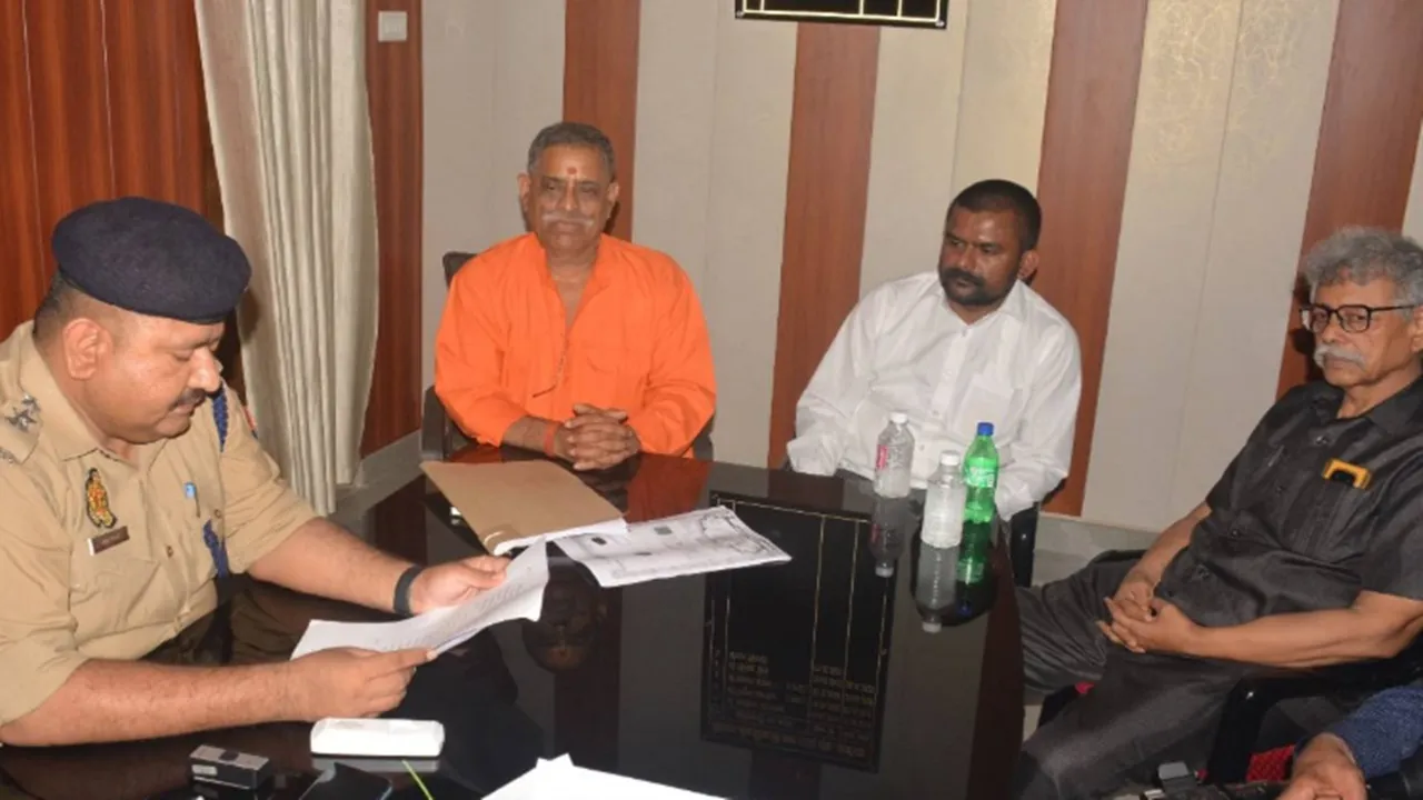 राम मंदिर चढ़ावा चोरी विवाद : धर्मसेना प्रमुख संतोष दुबे ने SIT को सौंपे 76 पेज के साक्ष्य, ट्रस्ट पर वित्तीय अनियमितताओं के लगाए आरोप