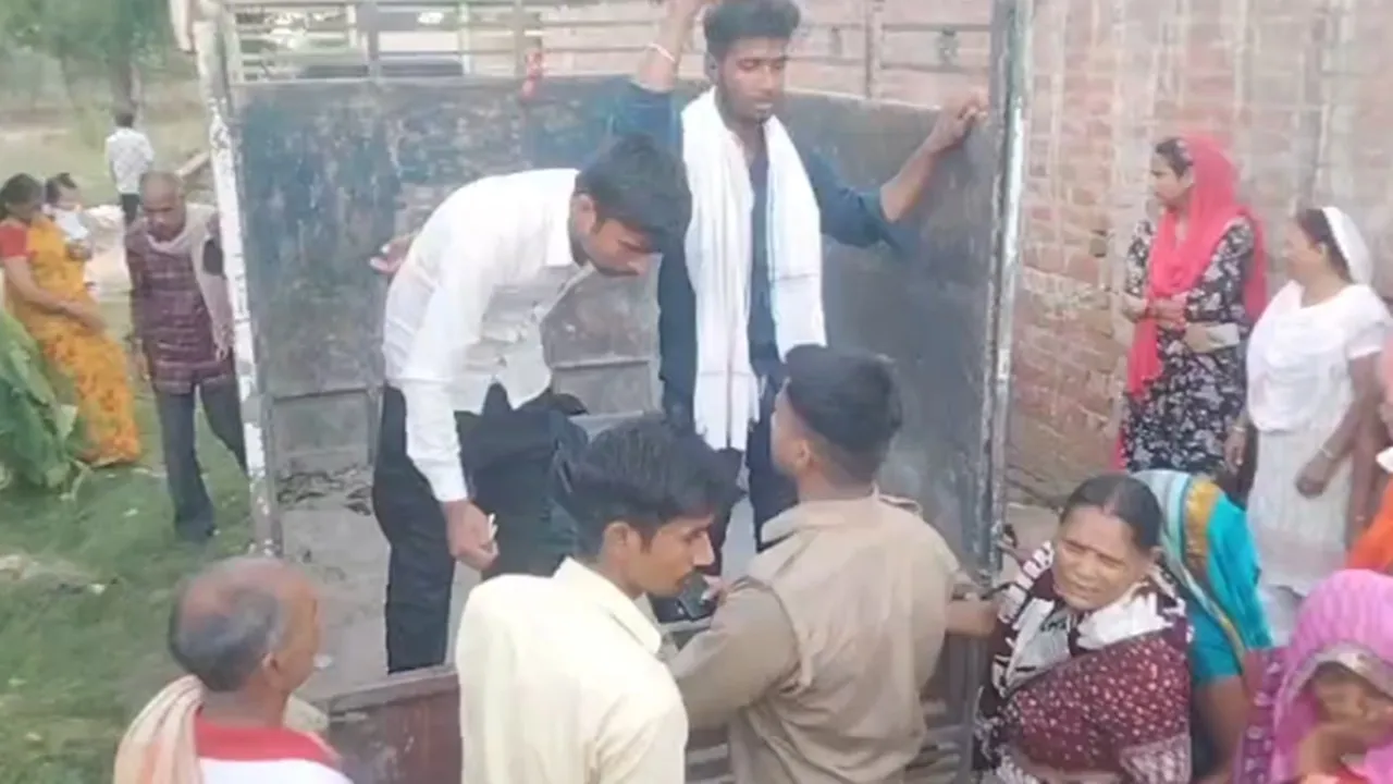 Sitapur News : सीतापुर में महिला का शव घर में संदिग्ध अवस्था में मिला, जांच में जुटी पुलिस