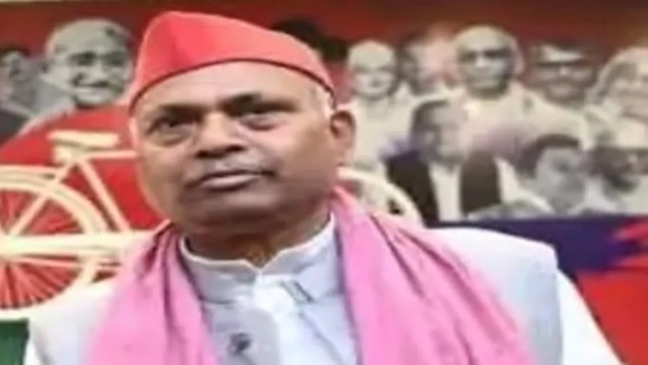 Gonda News : सीएम की विवादित तस्वीर पोस्ट करने के मामले में पूर्व सपा विधायक पर मुकदमा दर्ज, पुलिस ने शुरू की जांच