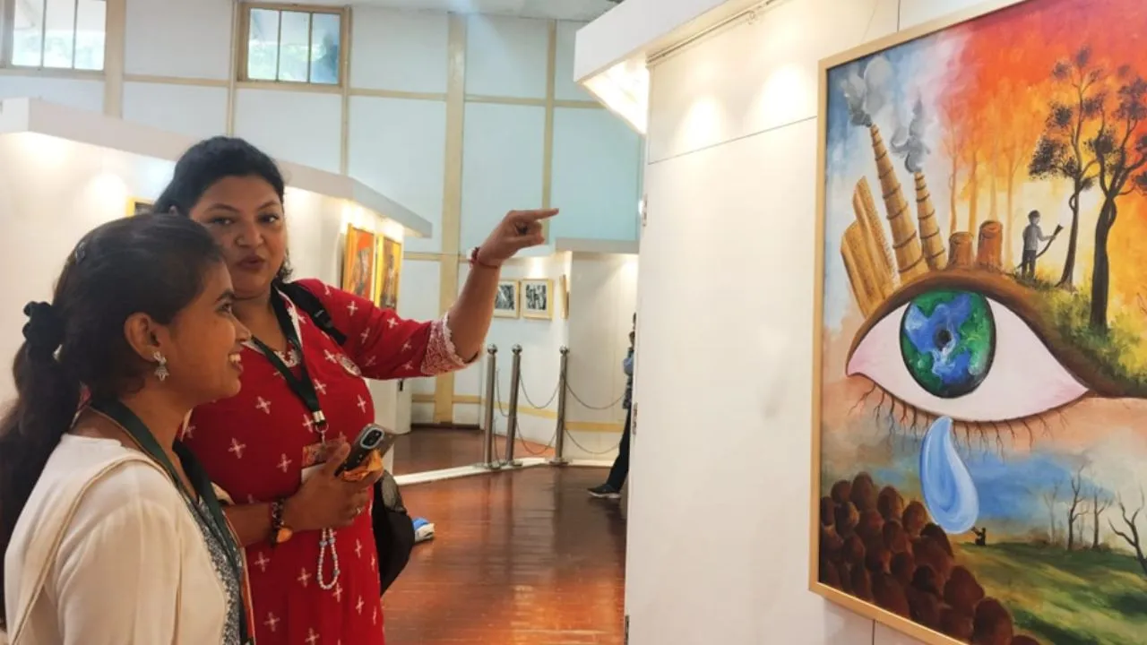 जब कैनवास पर उभर आया जलवायु संकट