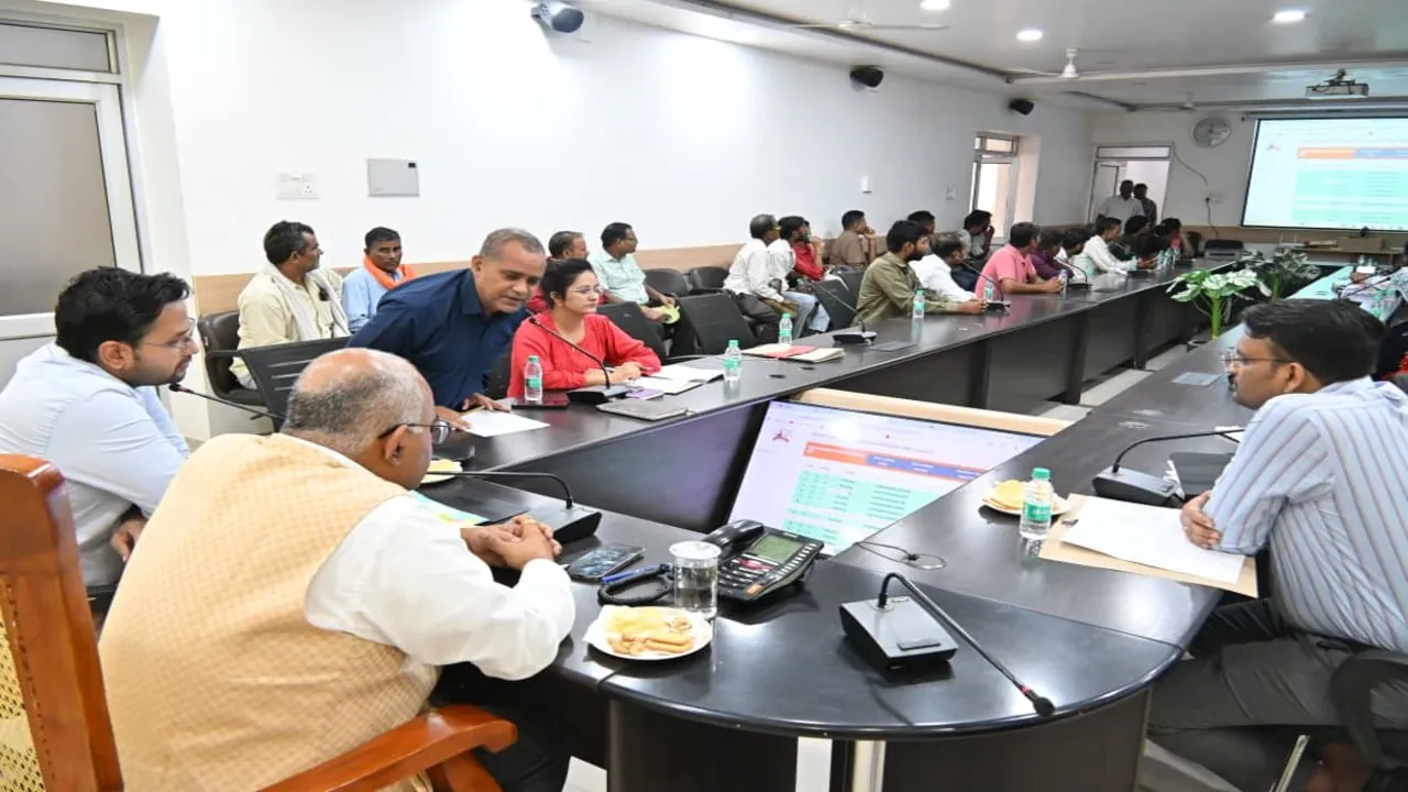 Kanpur Mukhyamantri Swadeshi Gau Sanvardhan Yojana Beneficiaries Selected  