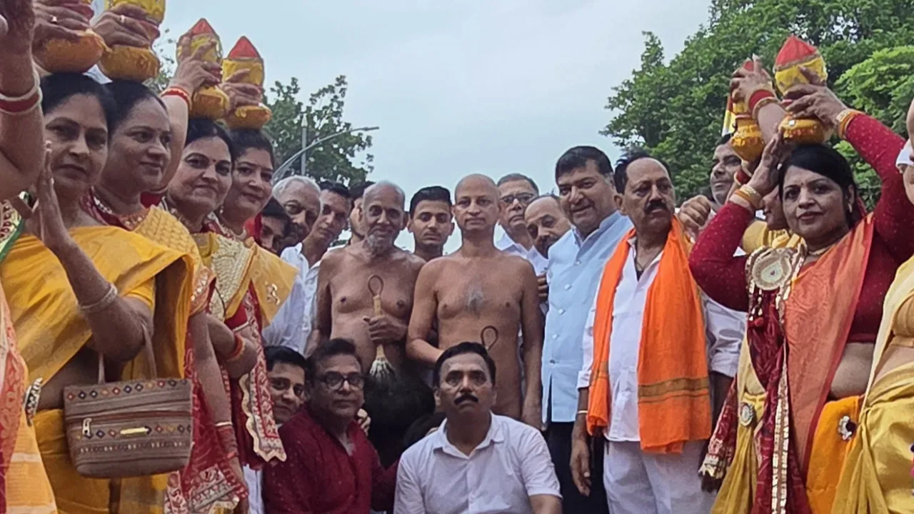 MUSKAN  (15)