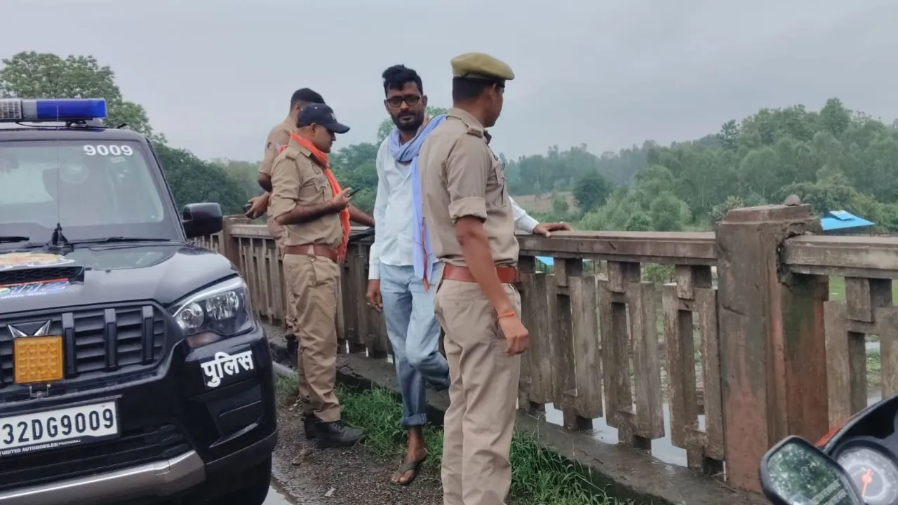 10 दिन में उजड़ गया पूरा परिवार: नवजात के जन्म के साथ मां की मौत, अब गोमती किनारे मिला पिता का शव
