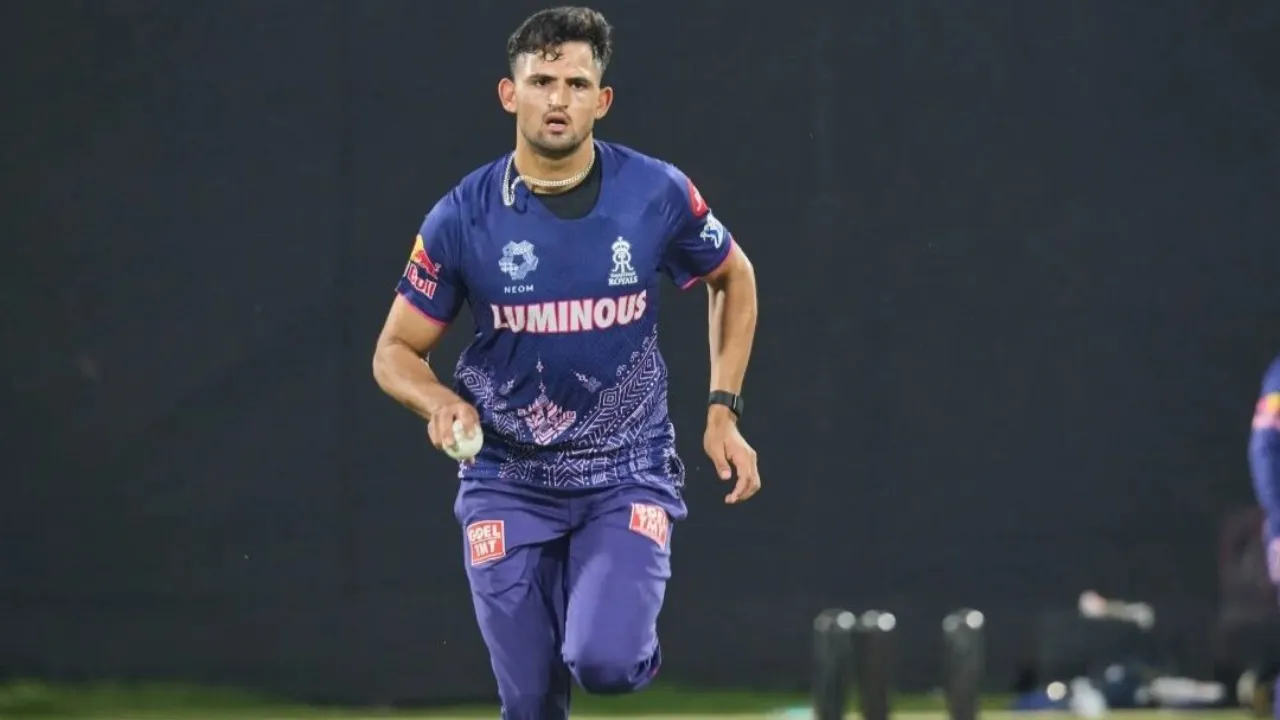 IND vs ZIM: ‘खुद पर संदेह होता है तो नेहरा सर के पास जाता हूं’, टीम इंडिया के तेज गेंदबाज अशोक शर्मा का बड़ा खुलासा