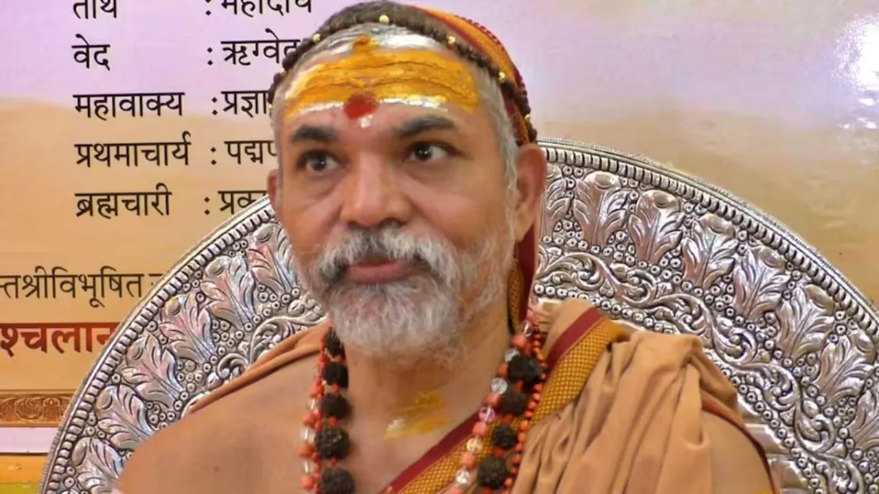 अयोध्या पहुंचे शंकराचार्य अविमुक्तेश्वरानंद, राम मंदिर दान मामले पर ट्रस्ट और सरकार पर उठाए सवाल
