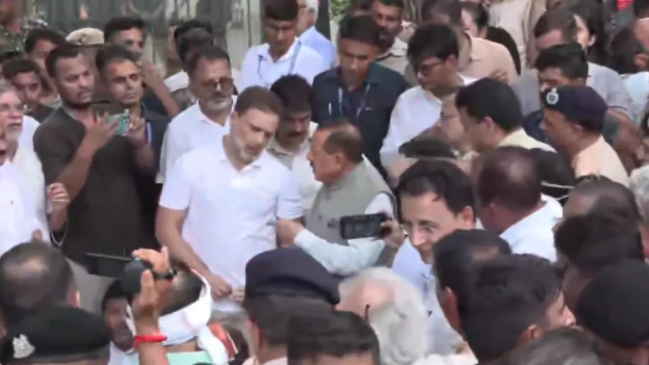 CJP Protest: केंद्रीय मंत्री जितेंद्र सिंह पहुंचे धरनास्थल... राहुल गांधी से की मुलाकात, CRPF और RAF की तैनाती