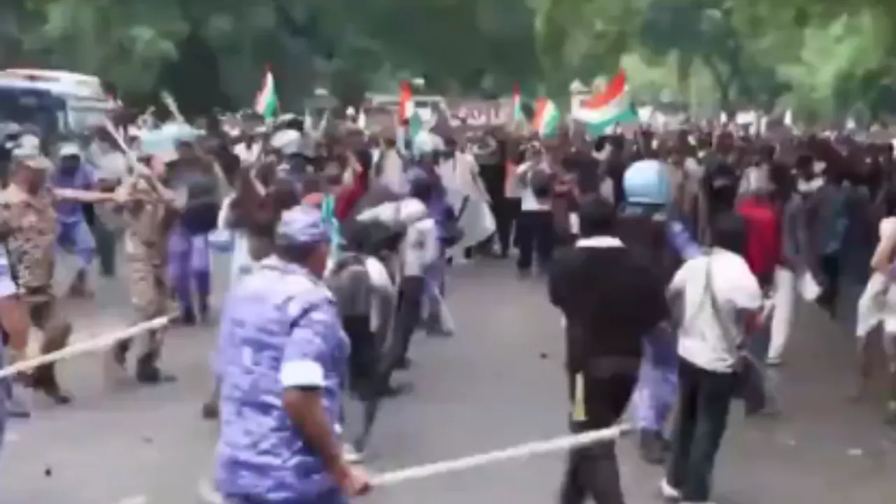 Jantar Mantar Protest: संसद मार्च से पहले जंतर-मंतर पर हंगामा, लाठीचार्ज के बाद CJP की पहली प्रतिक्रिया; बोली- 'यह संविधान की भावना के खिलाफ'